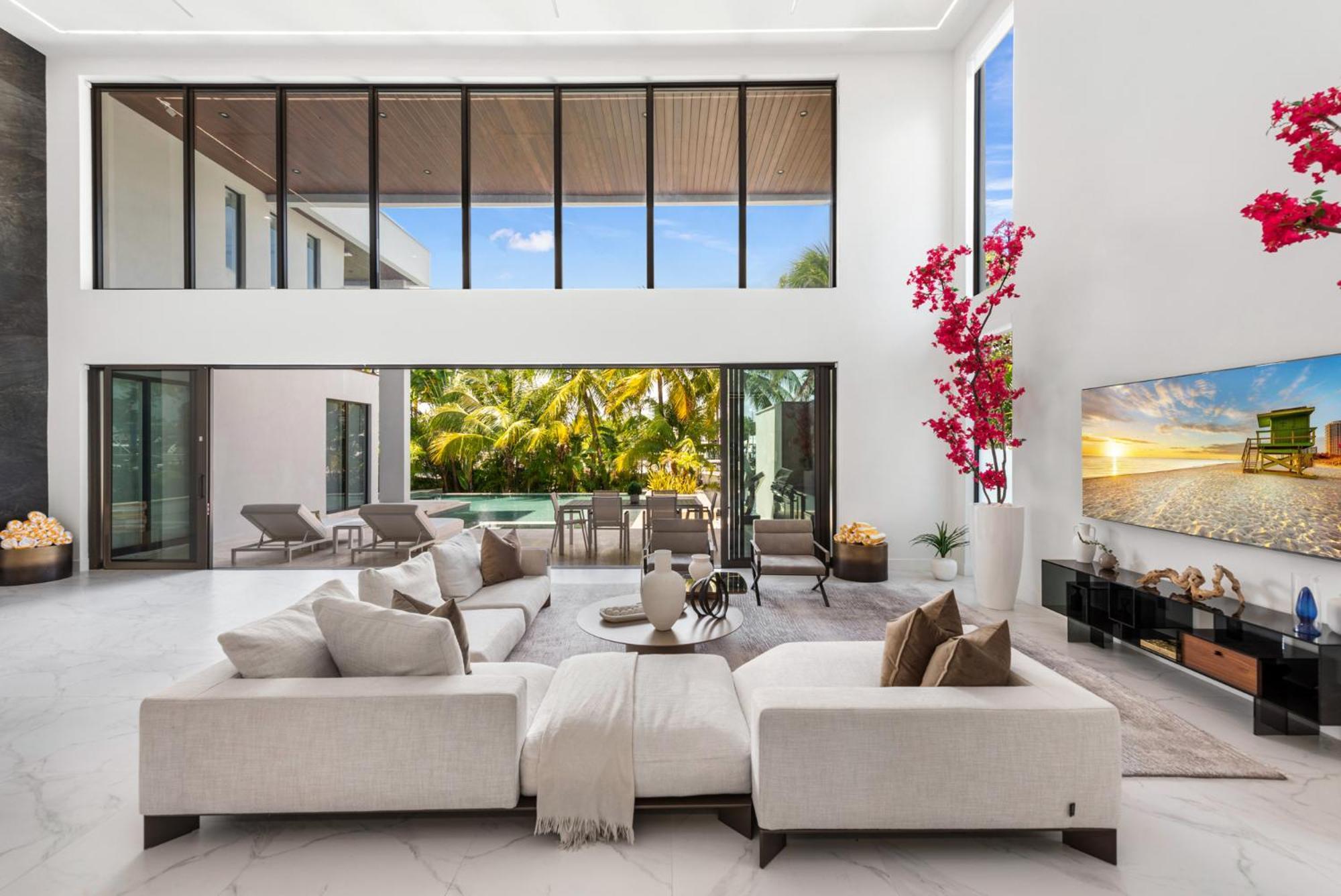 Pousada Waterfront 6 Bedrooms Sleeps 14 People Miami