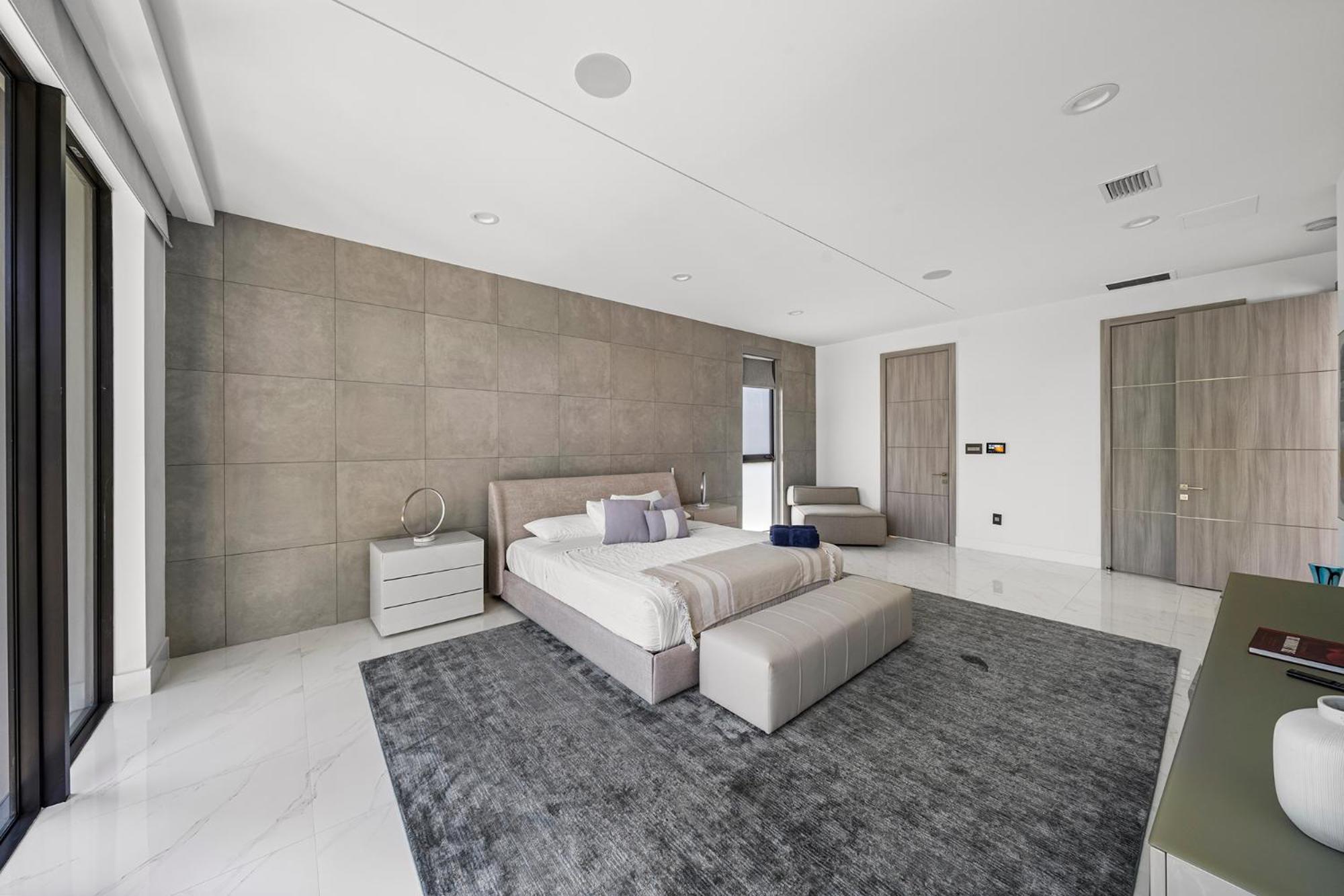 Waterfront 6 Bedrooms Sleeps 14 People Pousada Miami