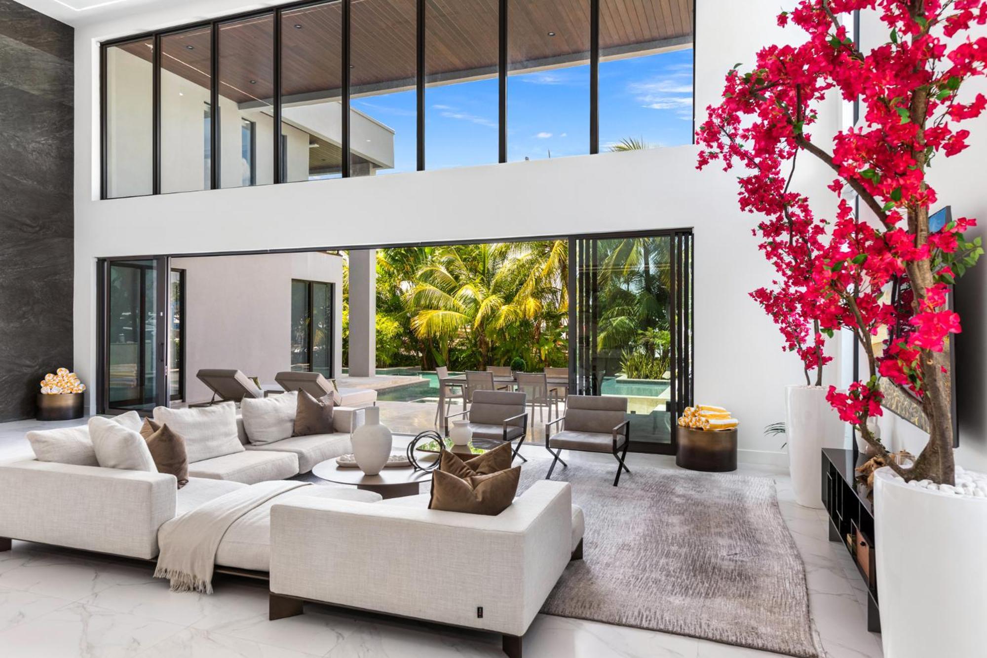 Waterfront 6 Bedrooms Sleeps 14 People Pousada Miami