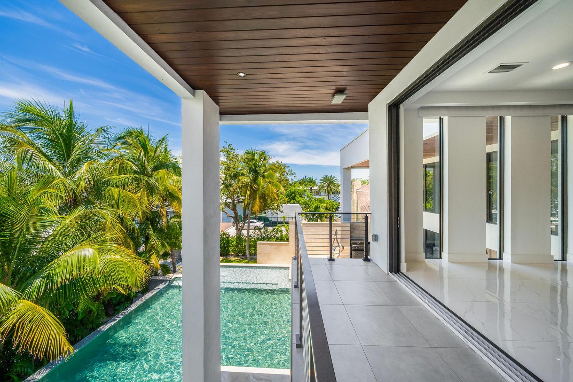Pousada Waterfront 6 Bedrooms Sleeps 14 People Miami
